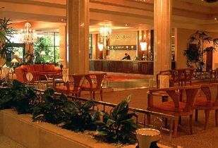 Hotel Occidental El Embajador Lobby